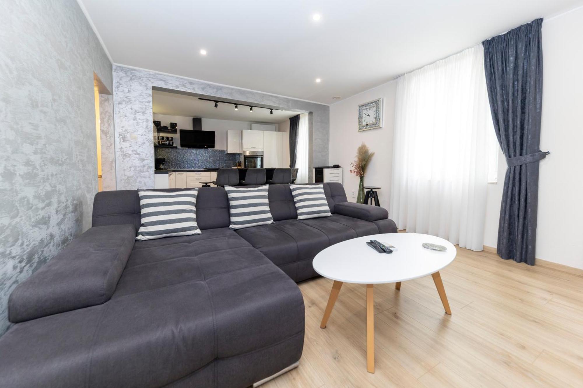 Nikky 2Br Apt. In Old Town Centre Ζαντάρ Εξωτερικό φωτογραφία