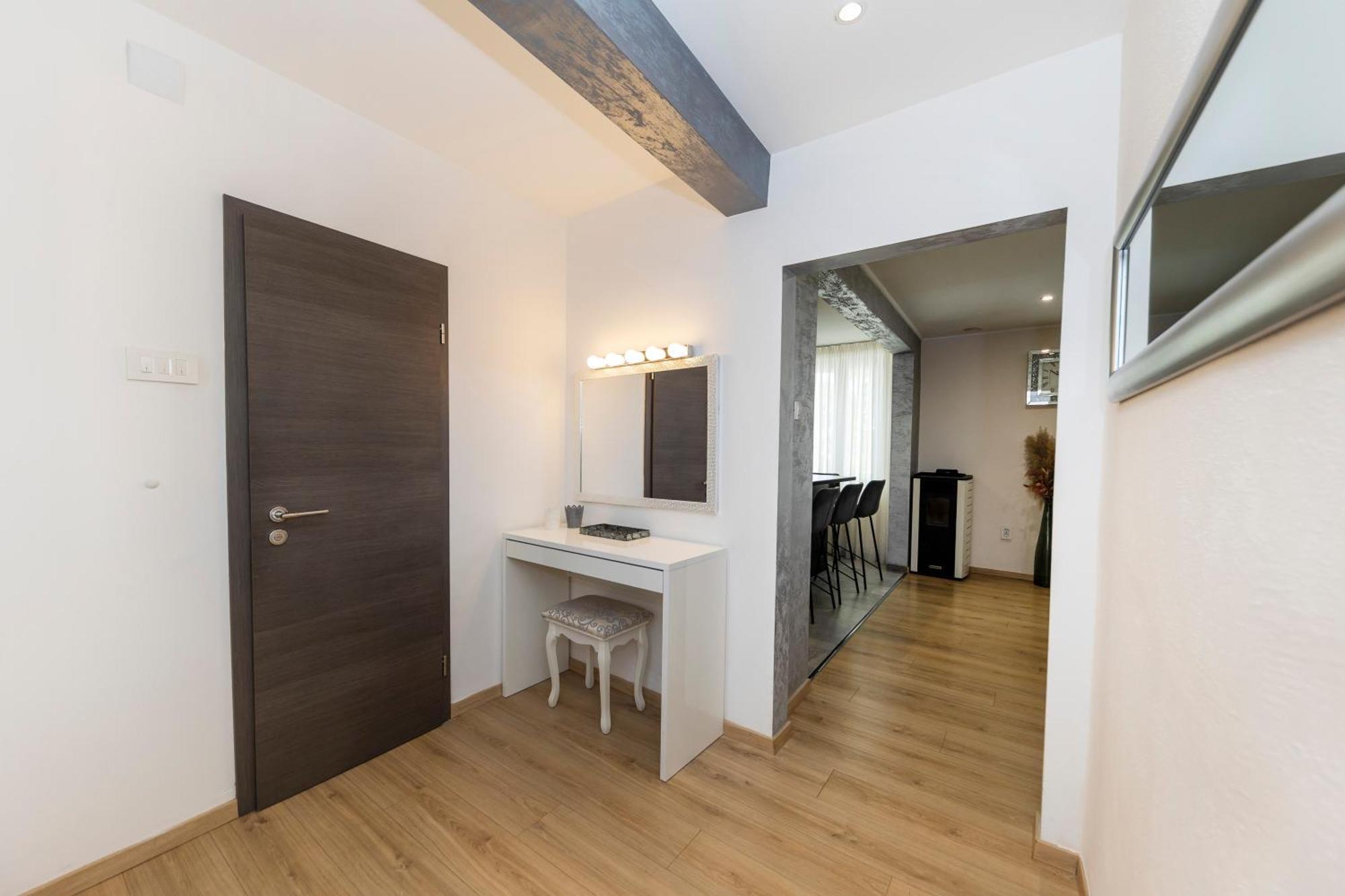 Nikky 2Br Apt. In Old Town Centre Ζαντάρ Εξωτερικό φωτογραφία