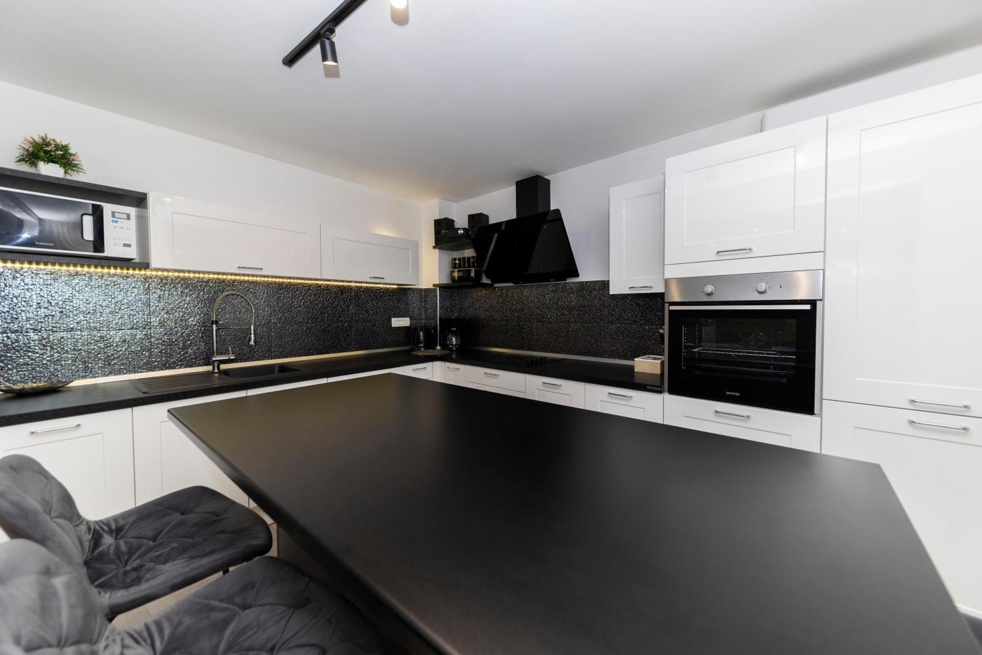 Nikky 2Br Apt. In Old Town Centre Ζαντάρ Εξωτερικό φωτογραφία