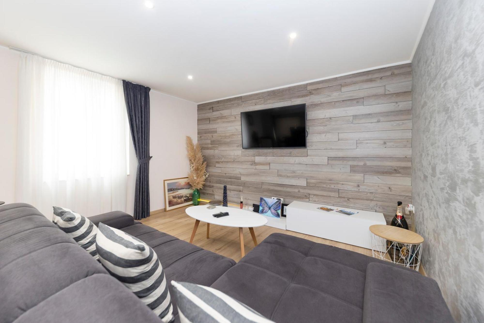 Nikky 2Br Apt. In Old Town Centre Ζαντάρ Εξωτερικό φωτογραφία